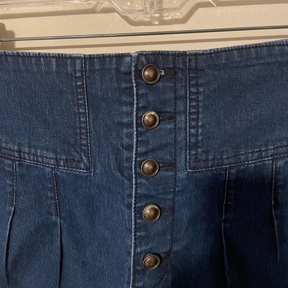Pins & Needles High Waist Jean Shorts Size 30 Denim Cuffed Hem Button Front - Picture 3 of 7